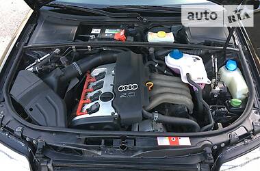 Седан Audi A4 2001 в 