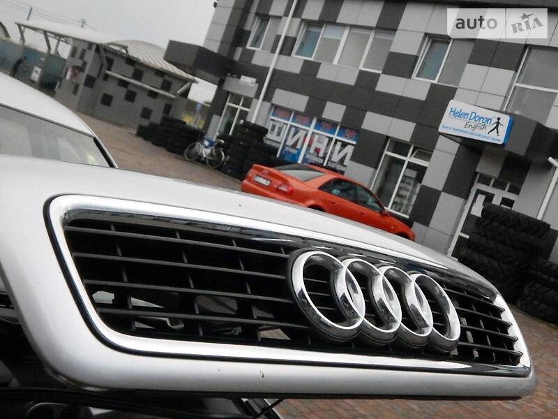 Седан Audi A4 2000 в Сарнах