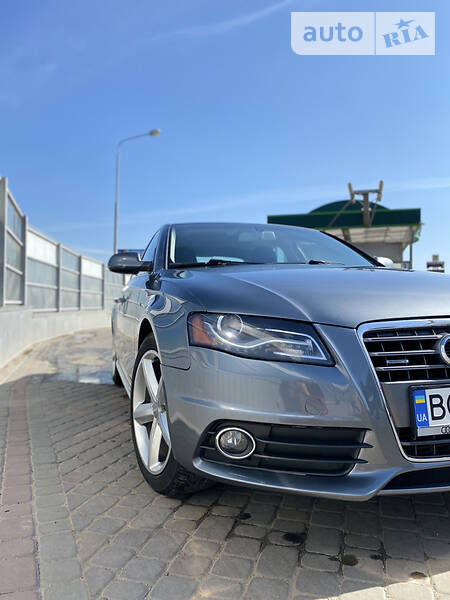 Седан Audi A4 2012 в Тернополе