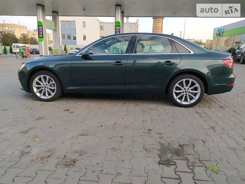Седан Audi A4 2016 в Киеве