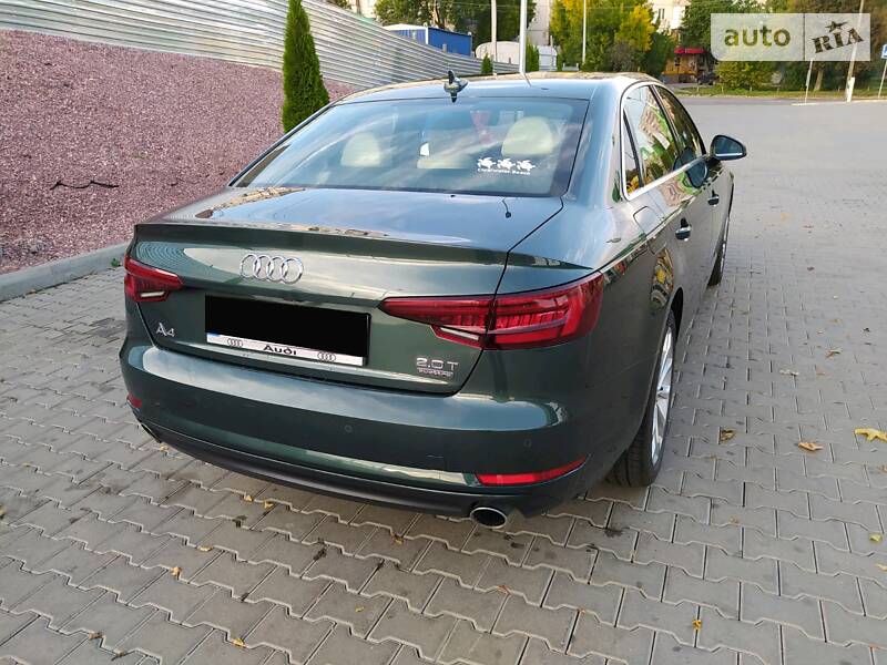 Седан Audi A4 2016 в Киеве