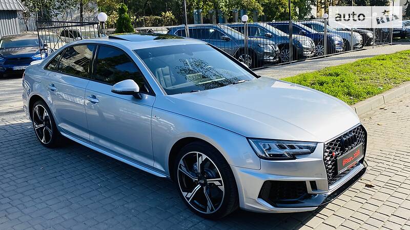 Седан Audi A4 2018 в Одессе