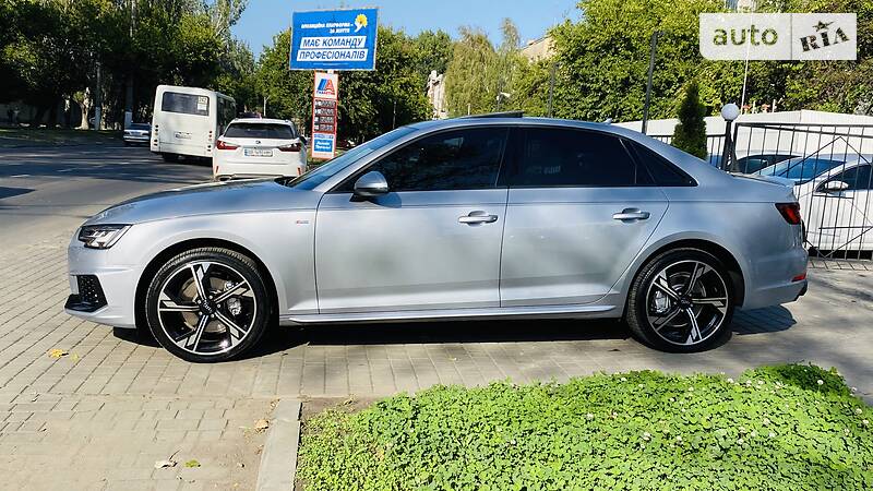 Седан Audi A4 2018 в Одессе