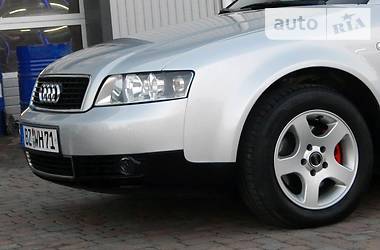 Седан Audi A4 2002 в Сарнах