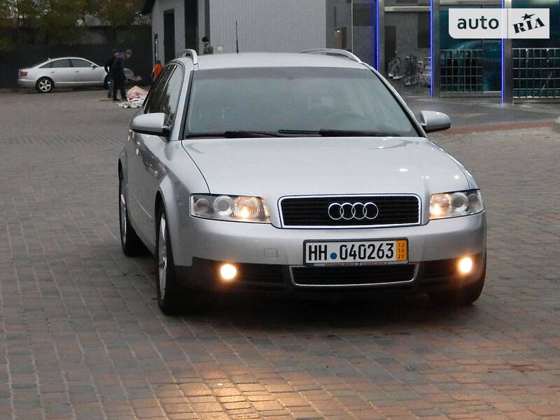 Универсал Audi A4 2002 в Сарнах