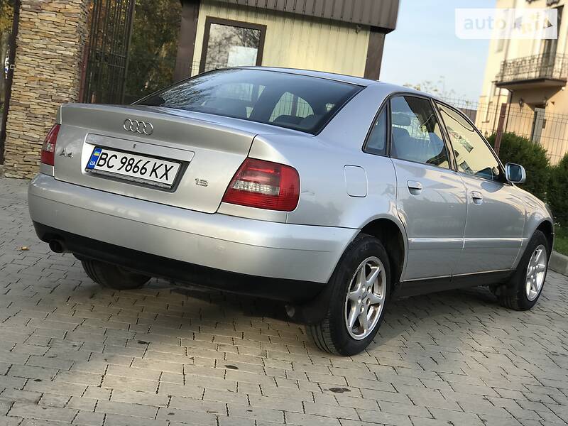 Седан Audi A4 1999 в Стрые