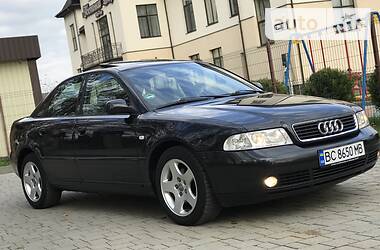 Седан Audi A4 2000 в Стрию