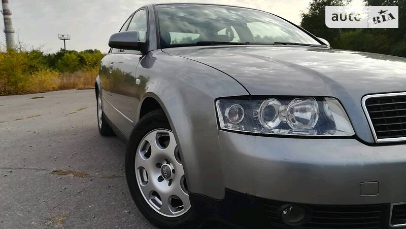 Седан Audi A4 2005 в Миронівці