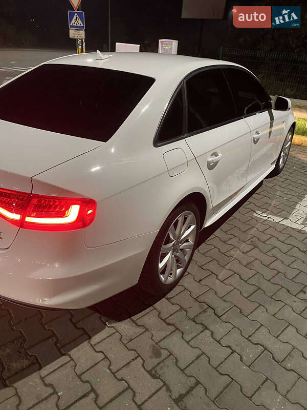 Седан Audi A4 2014 в Одессе