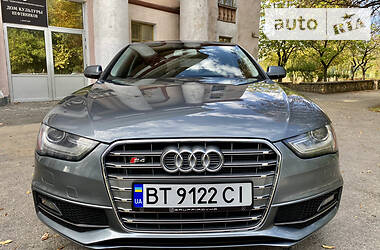 Седан Audi A4 2013 в Херсоні