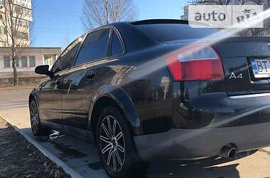 Седан Audi A4 2004 в Новой Каховке