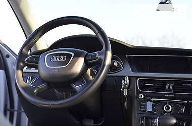 Седан Audi A4 2012 в Рівному