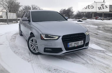 Седан Audi A4 2016 в Днепре