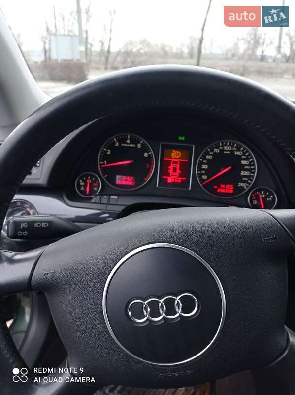 Седан Audi A4 2002 в Каменском