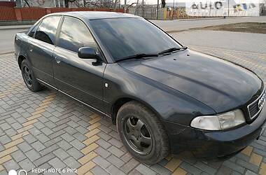 Седан Audi A4 1998 в Ильинцах