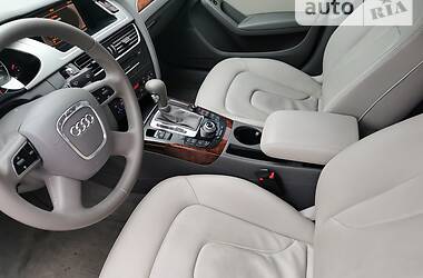 Седан Audi A4 2010 в Луцке