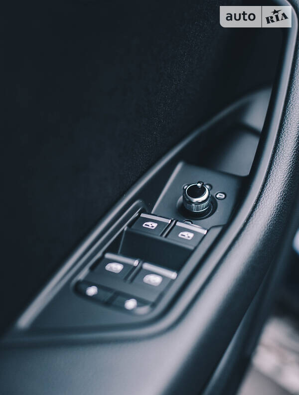 Універсал Audi A4 2016 в Києві