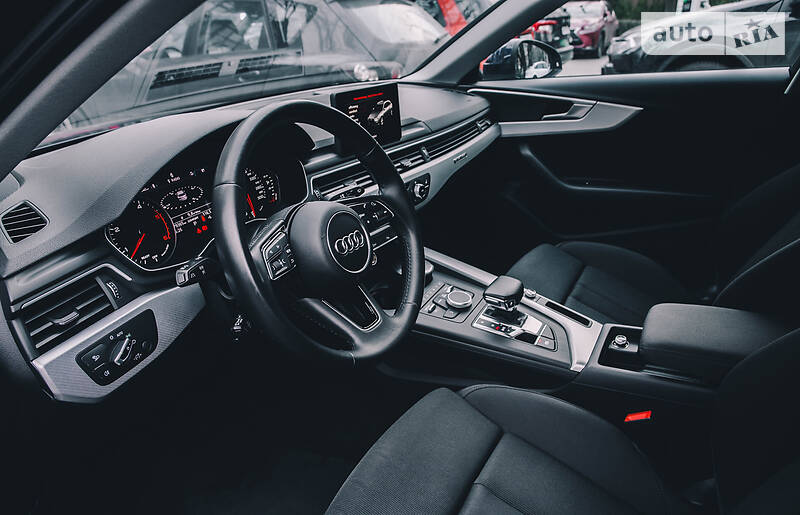 Універсал Audi A4 2016 в Києві