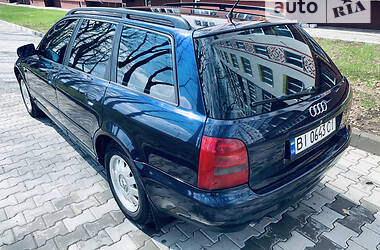 Универсал Audi A4 1998 в Полтаве