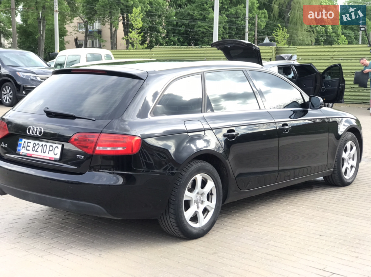 2011 Audi A4 - мініатюра 2