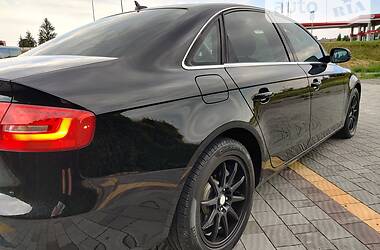 Седан Audi A4 2013 в Стрые