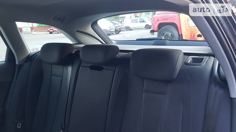 Универсал Audi A4 2017 в Киеве
