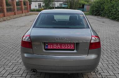 Седан Audi A4 2005 в Покровске