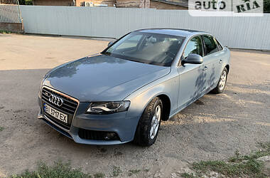 Седан Audi A4 2008 в Лохвице