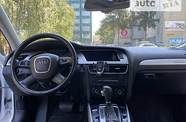 Седан Audi A4 2011 в Черновцах
