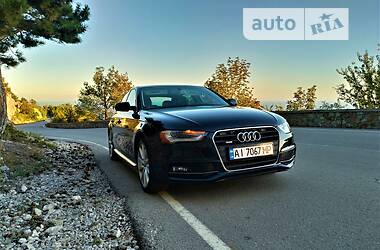 Седан Audi A4 2013 в Дніпрі