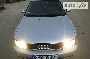 Седан Audi A4 2000 в Турке