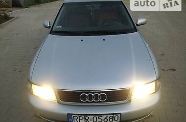 Седан Audi A4 2000 в Турке