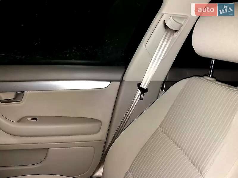 Универсал Audi A4 2005 в Виноградове
