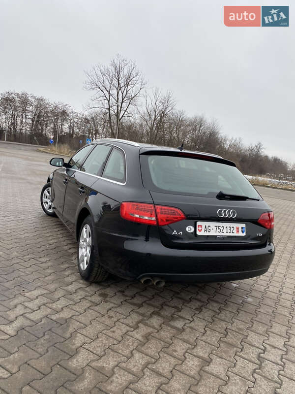 Универсал Audi A4 2011 в Черновцах