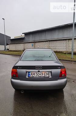 Седан Audi A4 1996 в Киеве