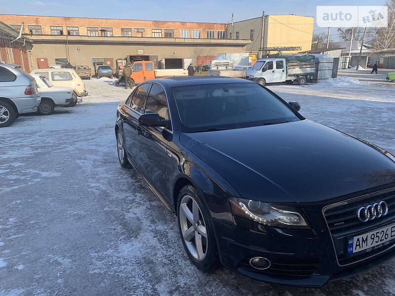 Седан Audi A4 2012 в Житомире