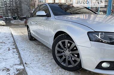 Седан Audi A4 2011 в Киеве