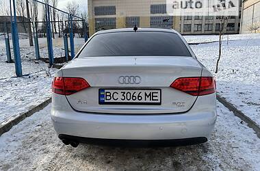 Седан Audi A4 2011 в Киеве