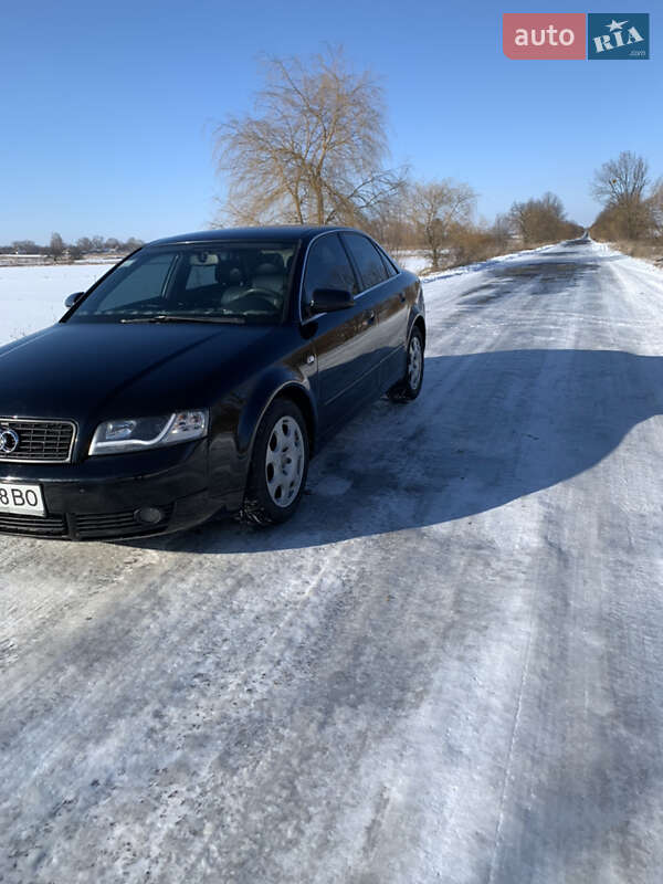 Седан Audi A4 2003 в Чернигове