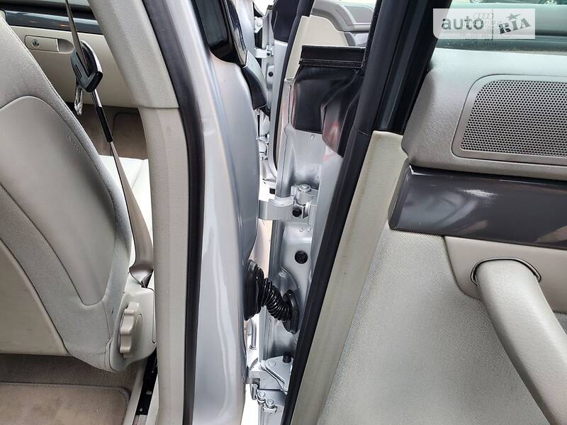 Седан Audi A4 2003 в Сарнах