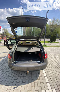 Универсал Audi A4 2015 в Львове