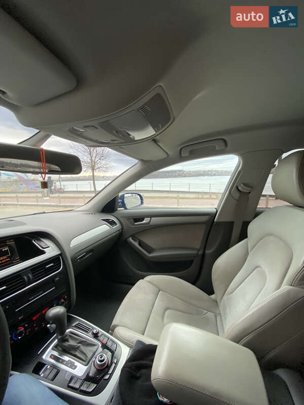 Универсал Audi A4 2010 в Тернополе