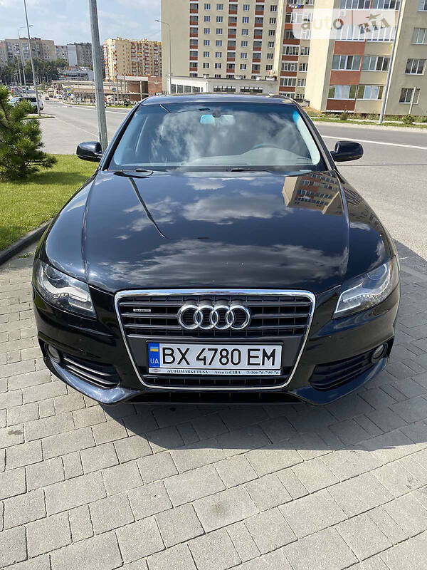 Седан Audi A4 2011 в Хмельницькому