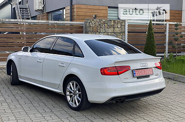 Седан Audi A4 2015 в Стрые