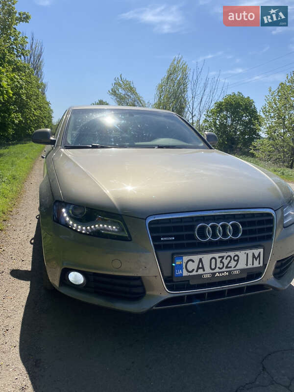 Седан Audi A4 2008 в Ирпене