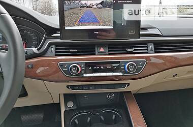 Седан Audi A4 2020 в Стрию