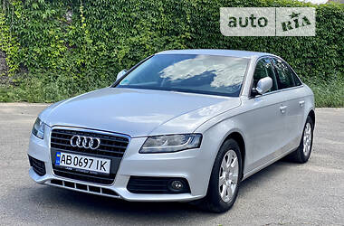 Седан Audi A4 2010 в 
