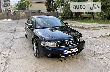 Седан Audi A4 2004 в 