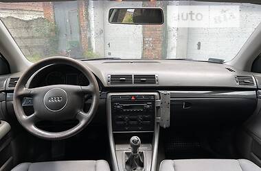 Седан Audi A4 2004 в 
