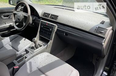 Седан Audi A4 2004 в 